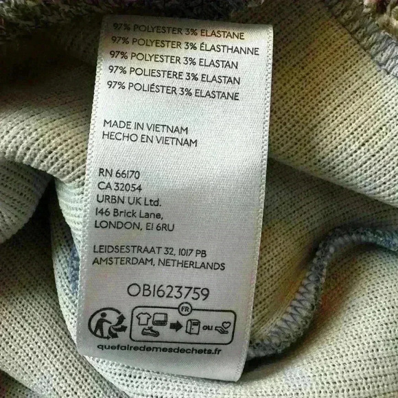 NWT Urban Outfitters Keyhole Neck Striped Cropped Boxy Sweater Size Small - Picture 3 of 4